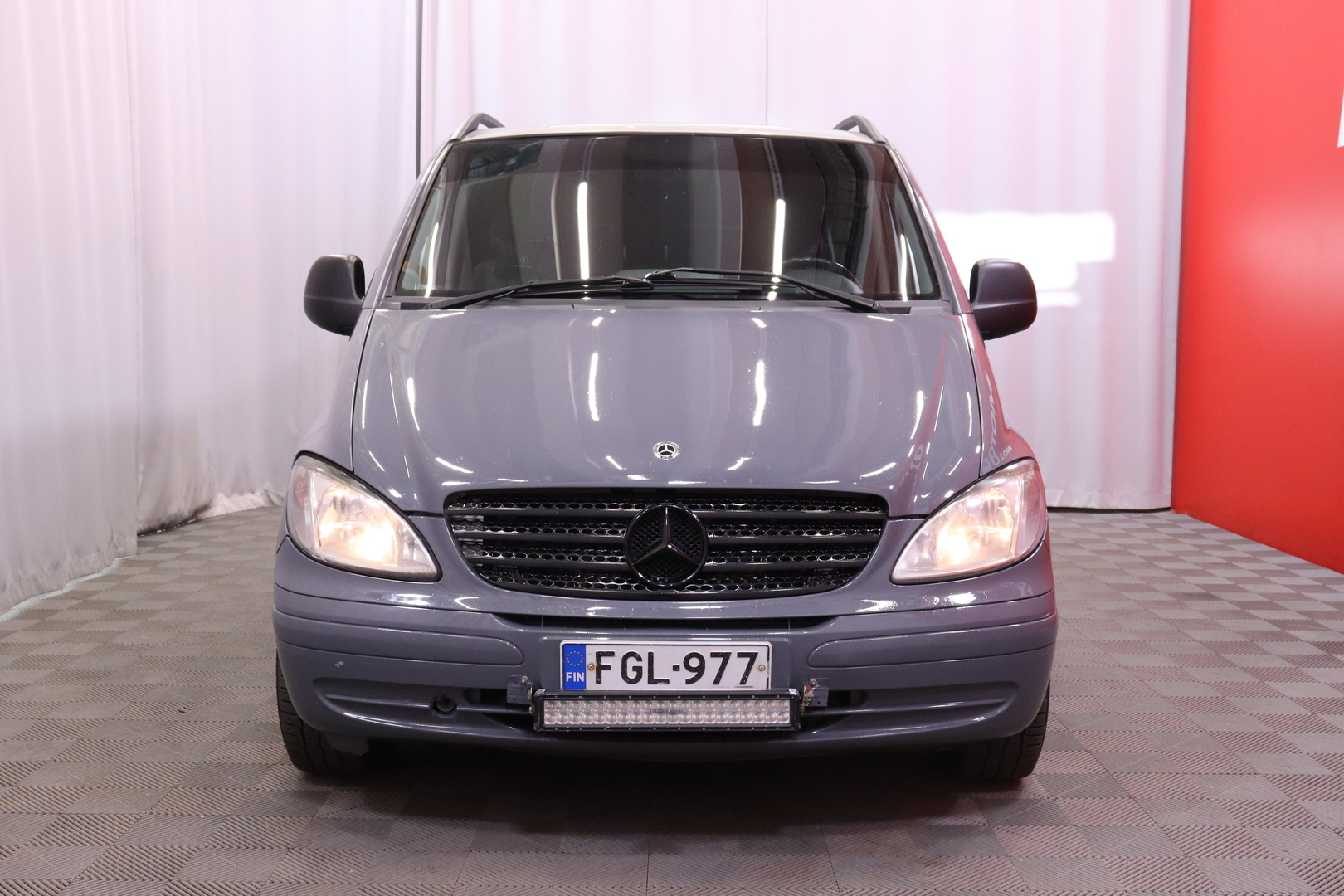 Mercedes-Benz - Vito - 115CDI-2,7/32KB keskipitkä. A / Myydään huutokaupat.com / - Pakettiauto