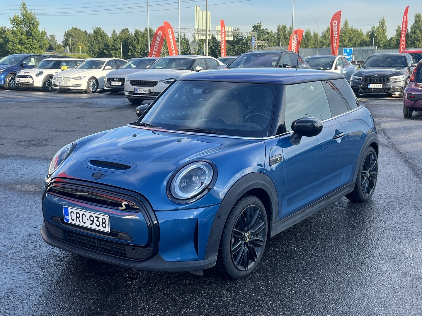 Mini - Cooper SE - Sporttipenkit / Adaptiiviset LED-ajovalot / Multitone-katto / Comfort-paketti / 2x renkaat - Viistoperä