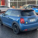 Mini - Cooper SE - Sporttipenkit / Adaptiiviset LED-ajovalot / Multitone-katto / Comfort-paketti / 2x renkaat - Viistoperä