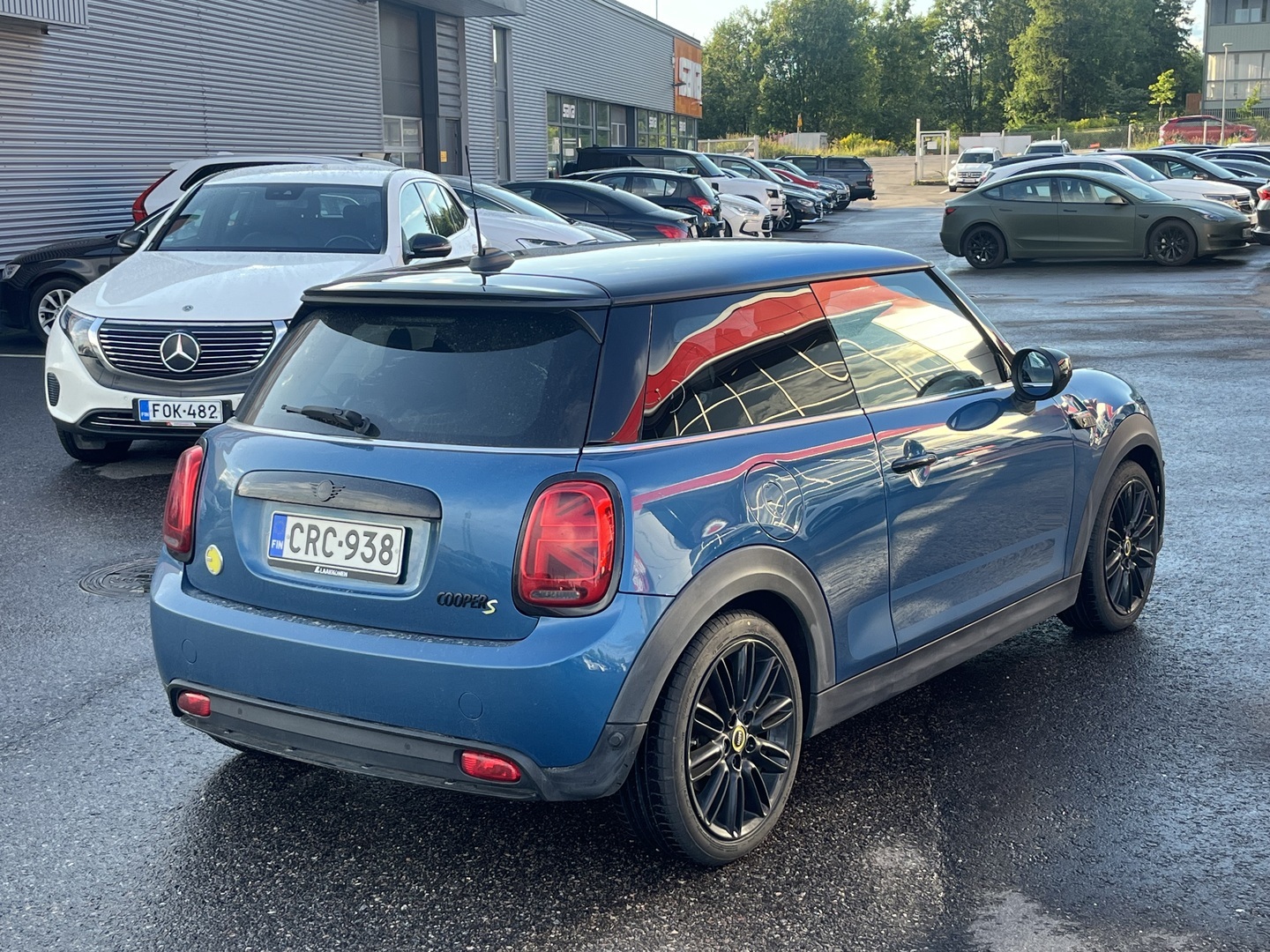 Mini - Cooper SE - Sporttipenkit / Adaptiiviset LED-ajovalot / Multitone-katto / Comfort-paketti / 2x renkaat - Viistoperä