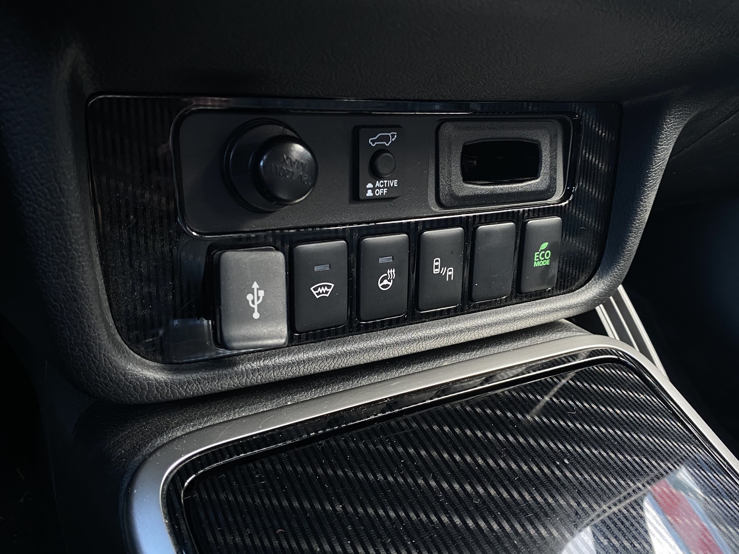 Mitsubishi - OUTLANDER PHEV - Instyle 4WD 5P - Farmari