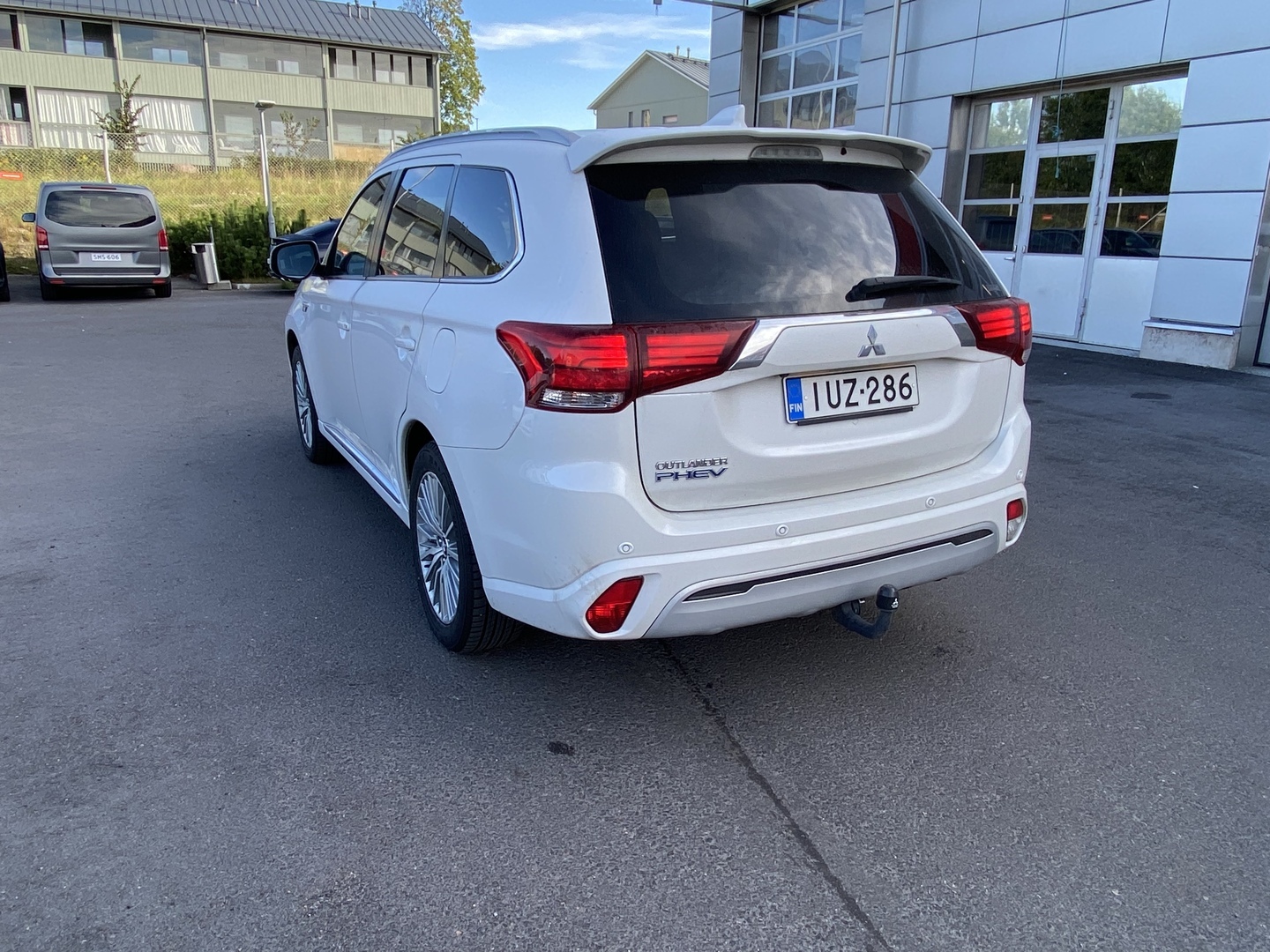 Mitsubishi - OUTLANDER PHEV - Instyle 4WD 5P - Farmari