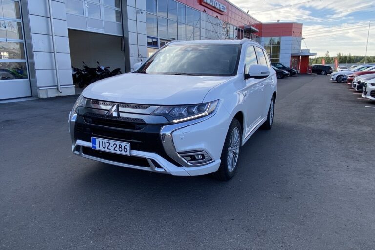 Mitsubishi - OUTLANDER PHEV - Instyle 4WD 5P - Farmari