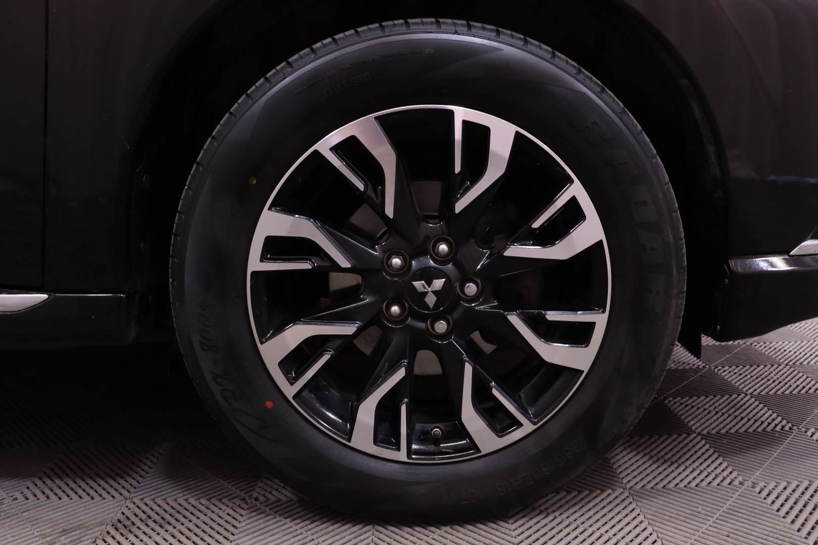 Mitsubishi - Outlander - 2.0 PHEV Instyle / ACC/ 360° / Nahat / Kattoluukku / Keyless / Lämmitettävä ohjauspyörä / - Farmari