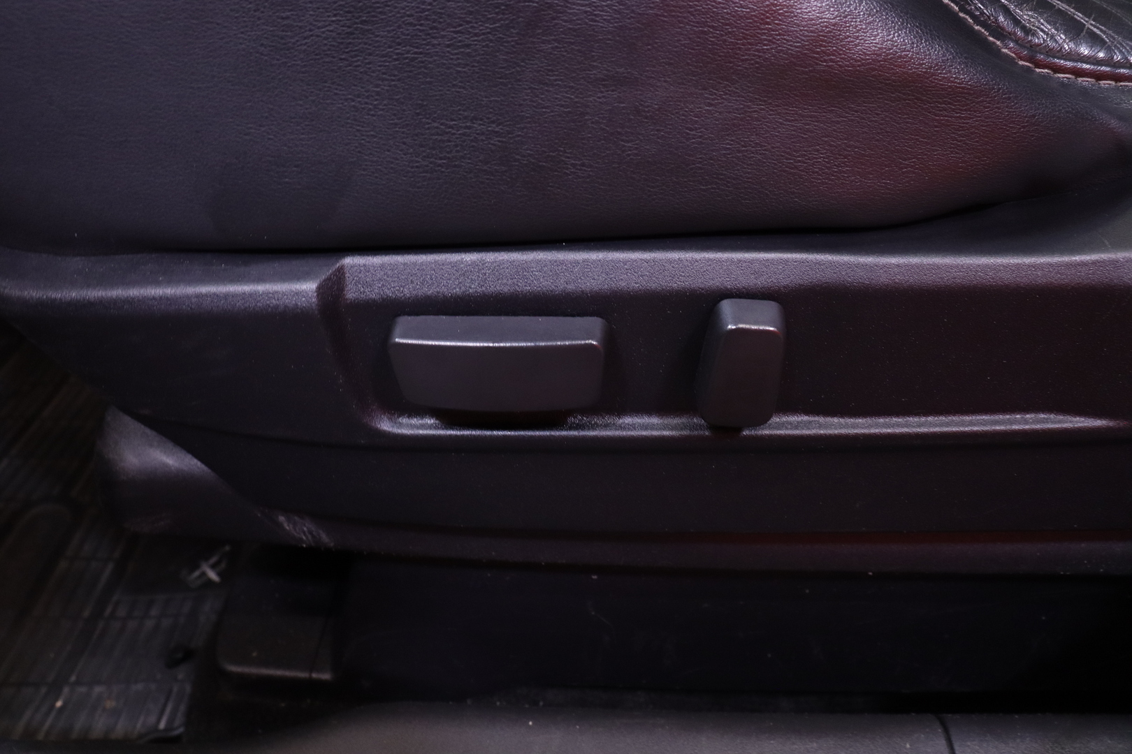 Mitsubishi - Outlander - 2.0 PHEV Instyle / ACC/ 360° / Nahat / Kattoluukku / Keyless / Lämmitettävä ohjauspyörä / - Farmari