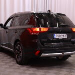 Mitsubishi - Outlander - 2.0 PHEV Instyle / ACC/ 360° / Nahat / Kattoluukku / Keyless / Lämmitettävä ohjauspyörä / - Farmari