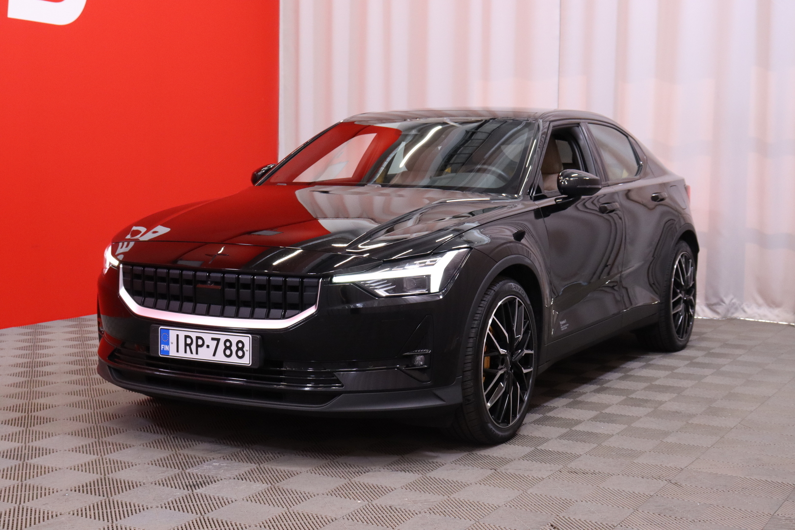 Polestar - 2 - Launch Edition Performance, 300kW, 78kWh - Viistoperä