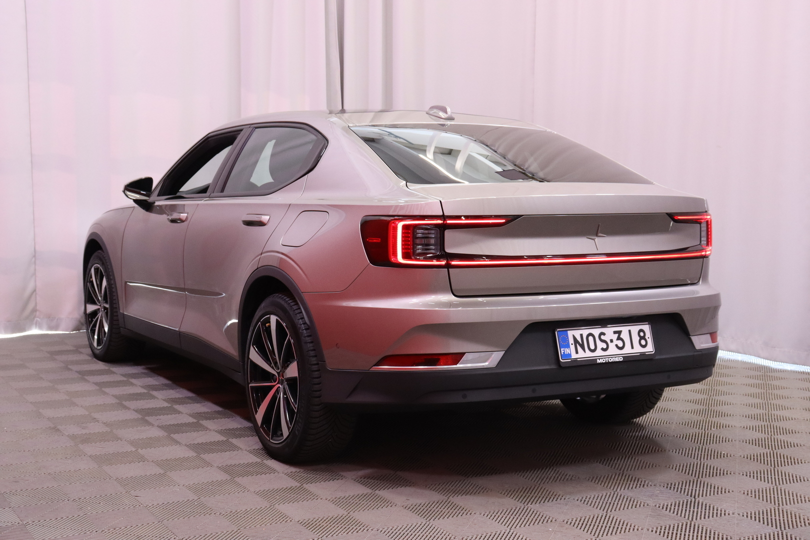 Polestar - 2 - Long Range Single Motor, 170kW, 78kWh - Viistoperä