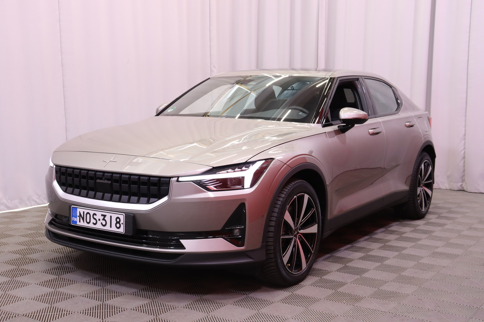 Polestar - 2 - Long Range Single Motor, 170kW, 78kWh - Viistoperä
