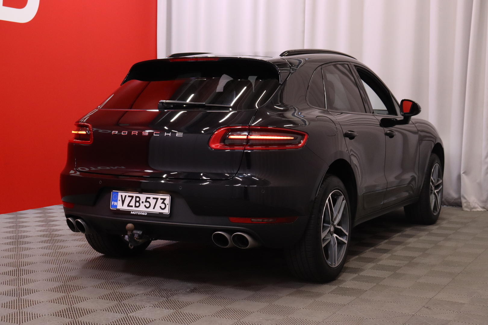 Porsche - Macan - S Diesel - Maastoauto