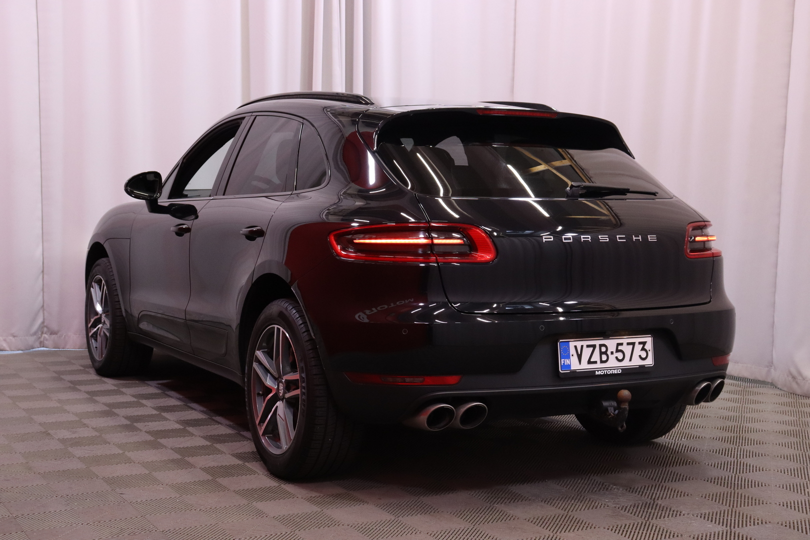 Porsche - Macan - S Diesel - Maastoauto