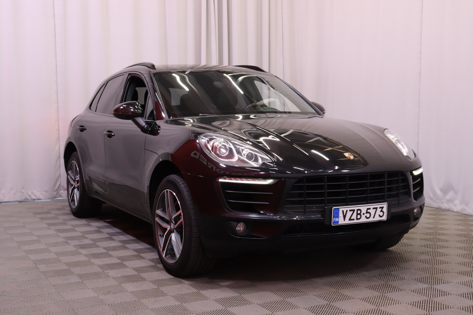 Porsche - Macan - S Diesel - Maastoauto