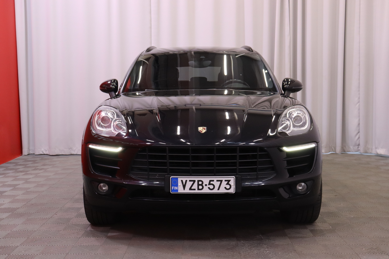 Porsche - Macan - S Diesel - Maastoauto