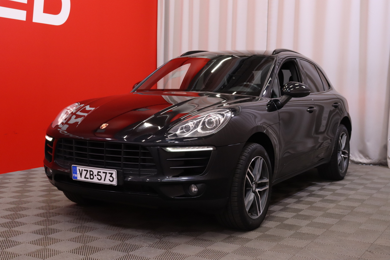 Porsche - Macan - S Diesel - Maastoauto