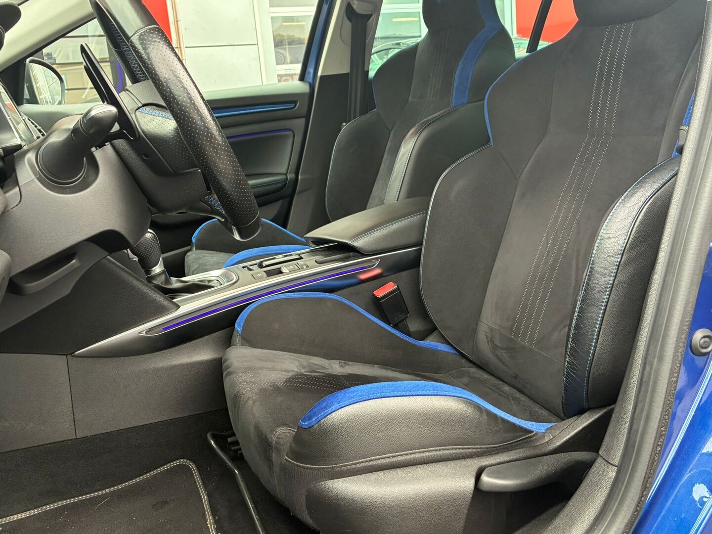 Renault - Megane - Sport Tourer GT TCe 205 EDC7-aut - Farmari