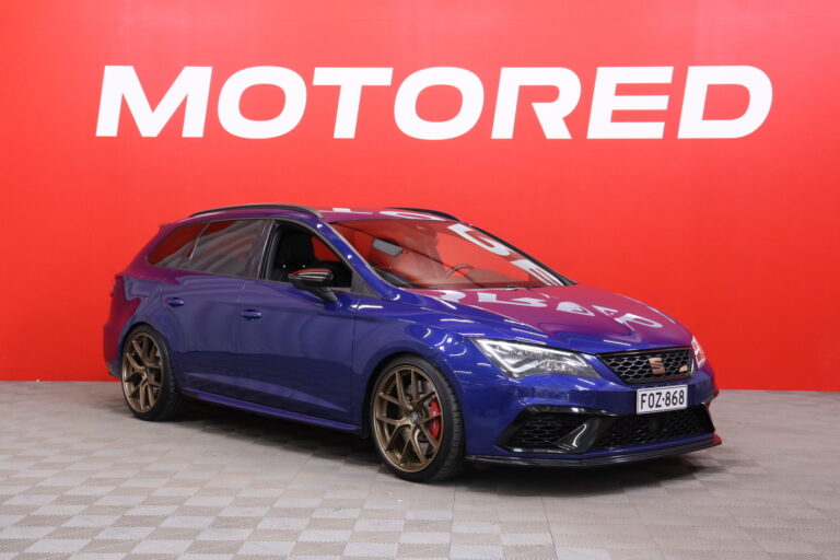Seat - LEON ST - TSI 300 4DRIVE Cupra DSG // Juuri saapunut! / Hurricane exhaust putkisto / ACC / Panorama / Kamera / Keyless // - Farmari