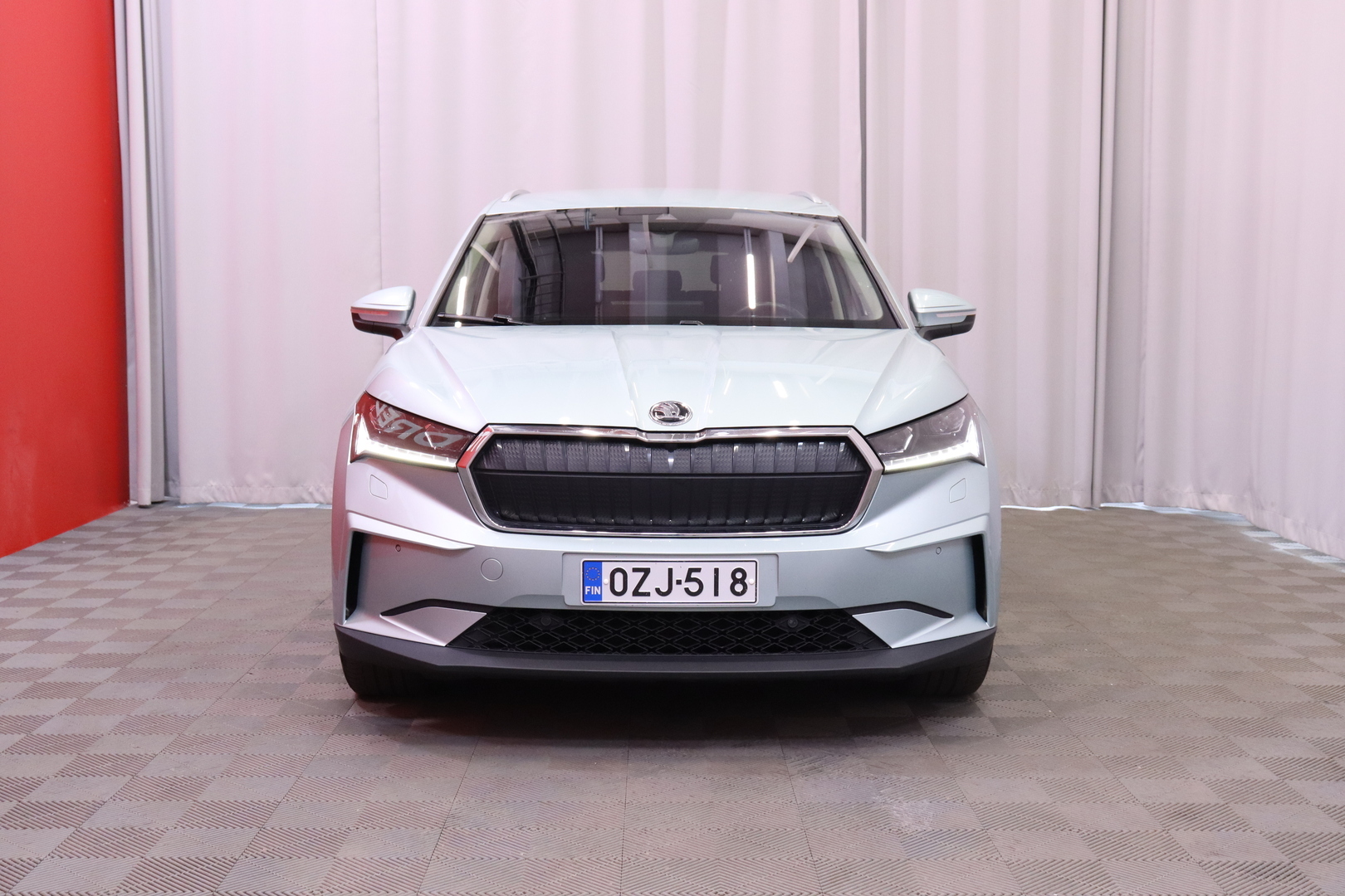 Skoda - Enyaq - 80 IV / ACC / Matrix-LED / Kamera / Digimittaristo / Lämpöpumppu / Kessy / Koukku / - Maastoauto