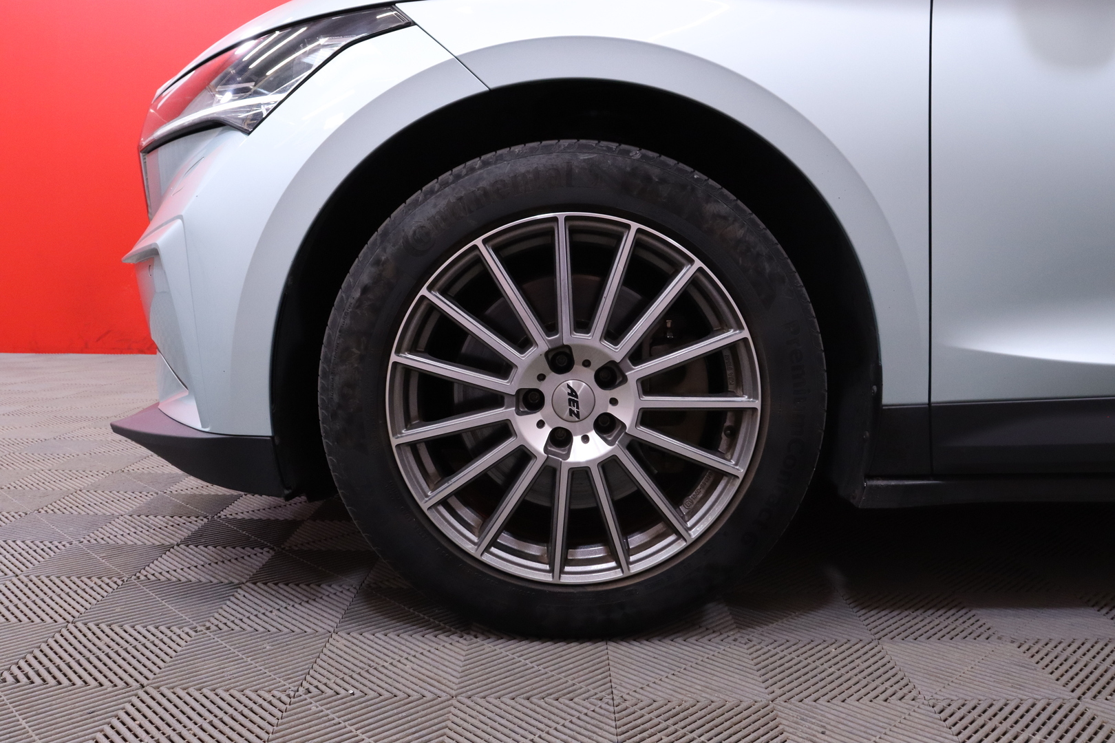 Skoda - Enyaq - 80 IV / ACC / Matrix-LED / Kamera / Digimittaristo / Lämpöpumppu / Kessy / Koukku / - Maastoauto