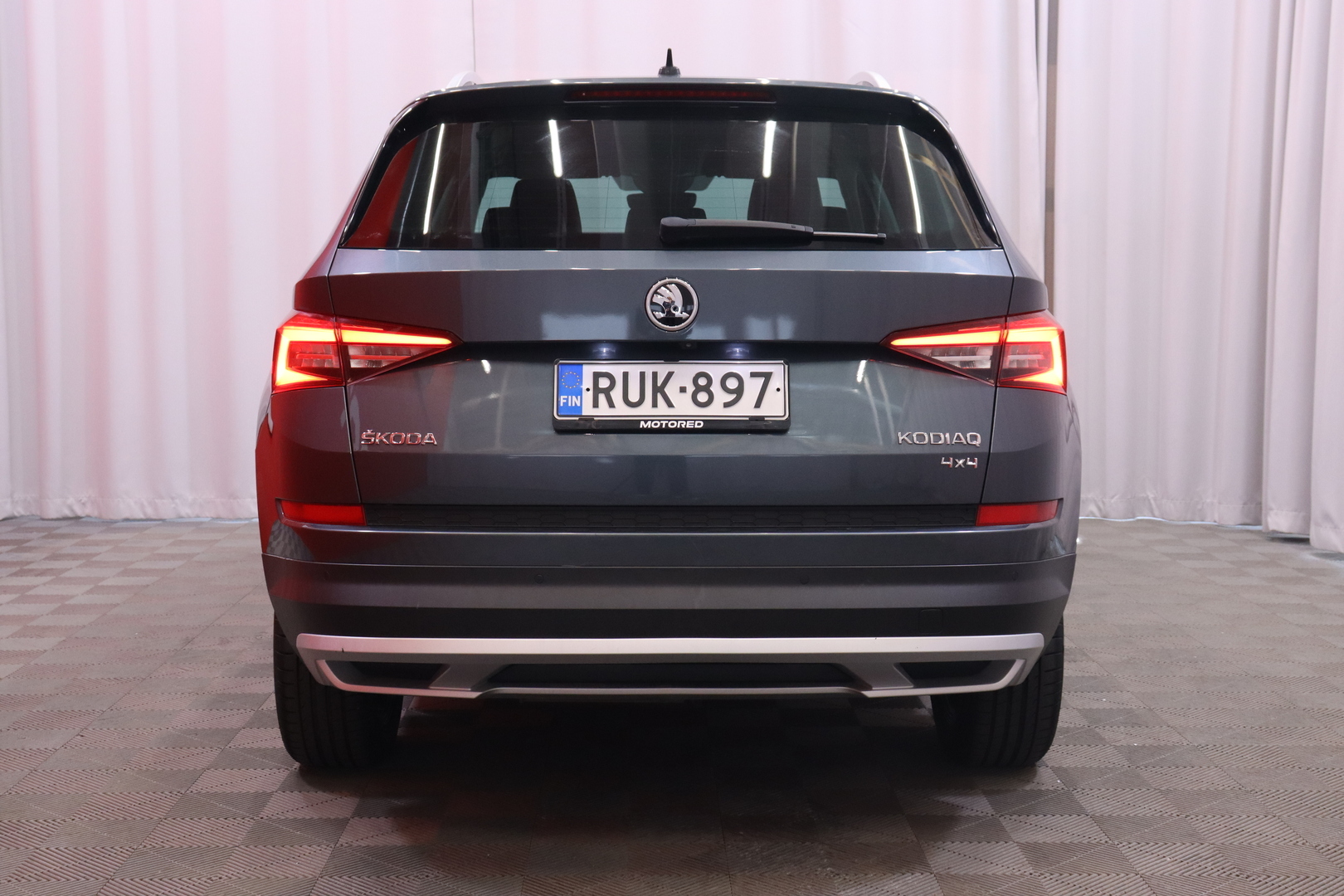 Skoda - Kodiaq - 2,0 TDI 190 4x4 Scout DSG Autom 7P // ACC / LED / Canton / Digimittari / Webasto / Koukku // - Farmari