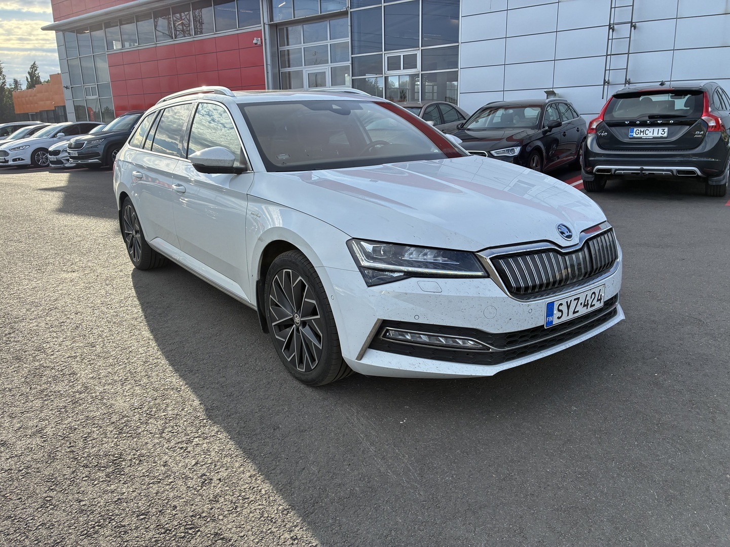 Skoda - Superb - Combi 1,4 TSI PHEV L&K iV DSG Autom. - Farmari