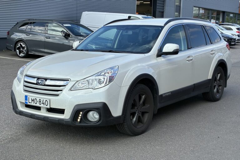 Subaru - Outback - 2,5i CVT // 2-om. Suomi-auto / Webasto / P.kamera / Koukku / Vakkari / BT // - Farmari