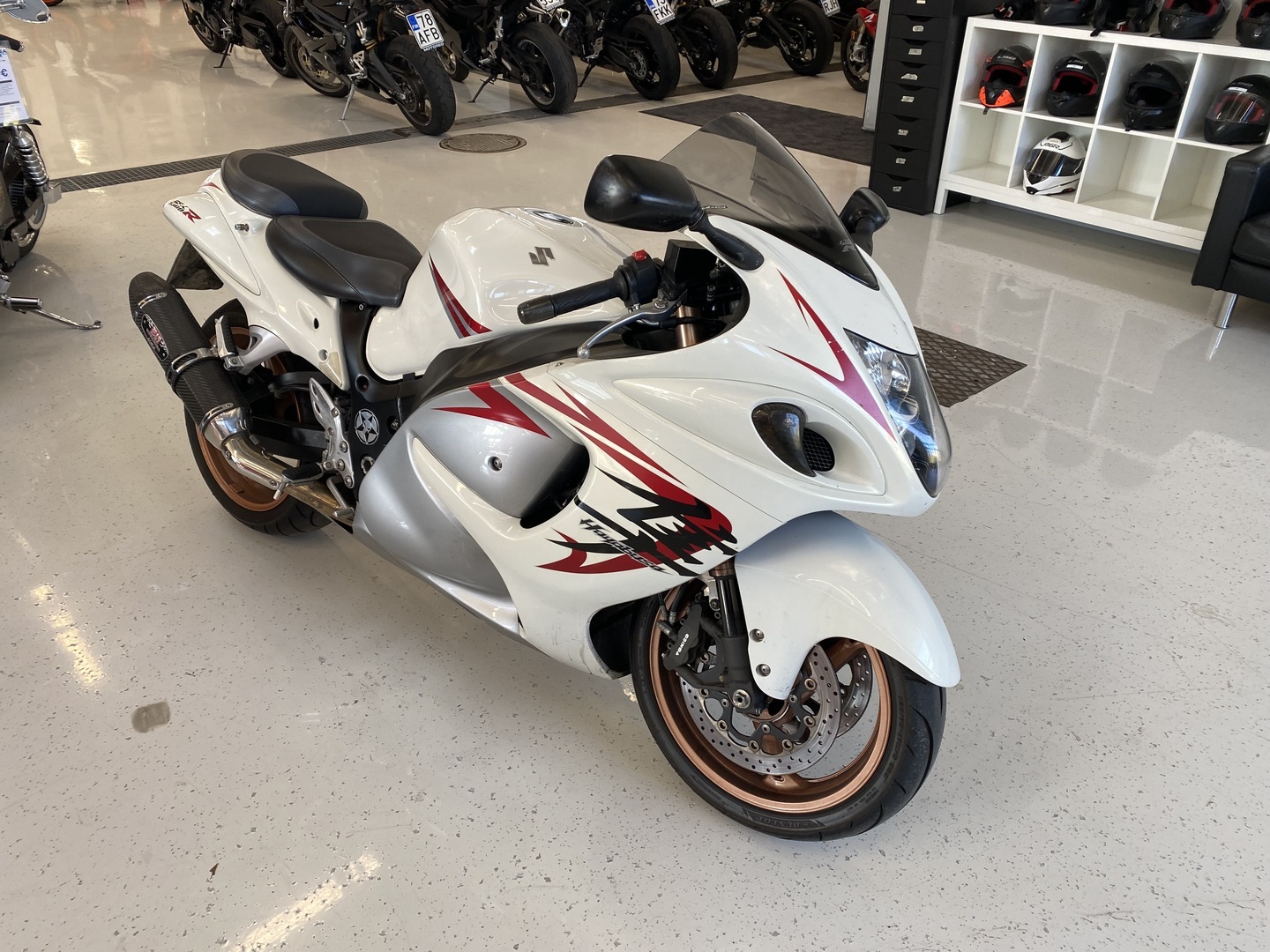 Suzuki - GSX - 1300 R // Juuri saapunut! / Huoltokirja / Yoshimura / Ajomodet // - Moottoripyörä