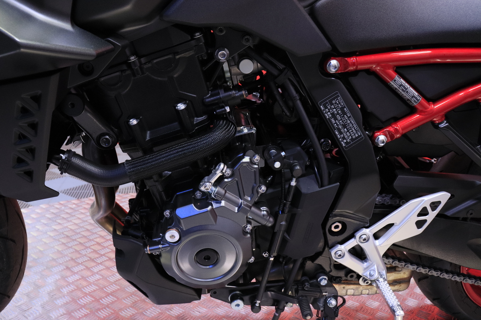Suzuki - GSX-8S - 800 / Takuu / Kuin uusi / - Moottoripyörä