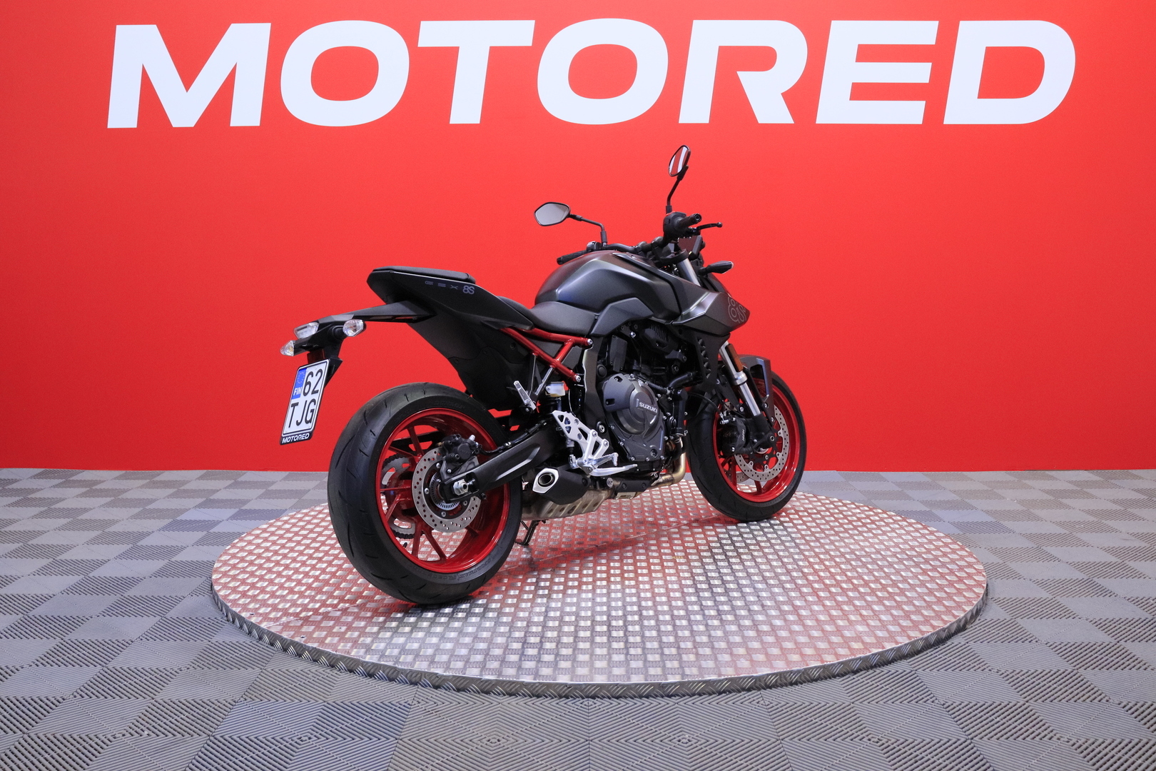 Suzuki - GSX-8S - 800 / Takuu / Kuin uusi / - Moottoripyörä