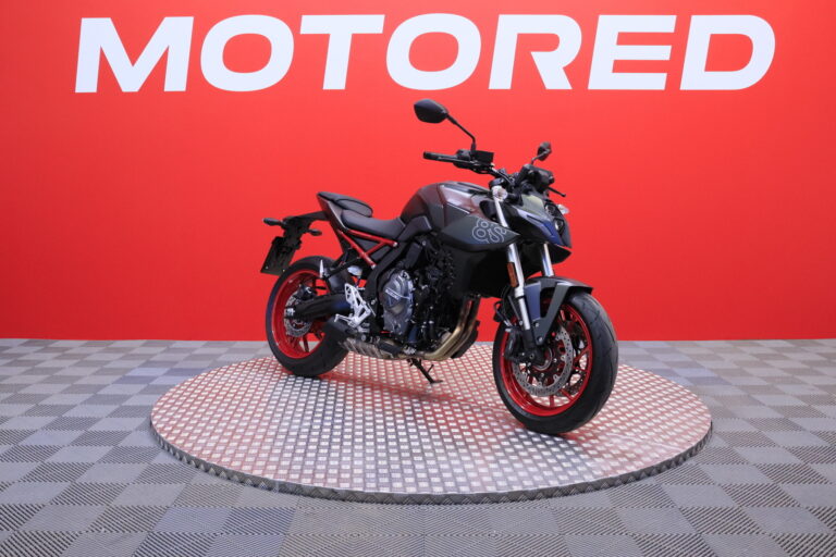 Suzuki - GSX-8S - 800 / Takuu / Kuin uusi / - Moottoripyörä