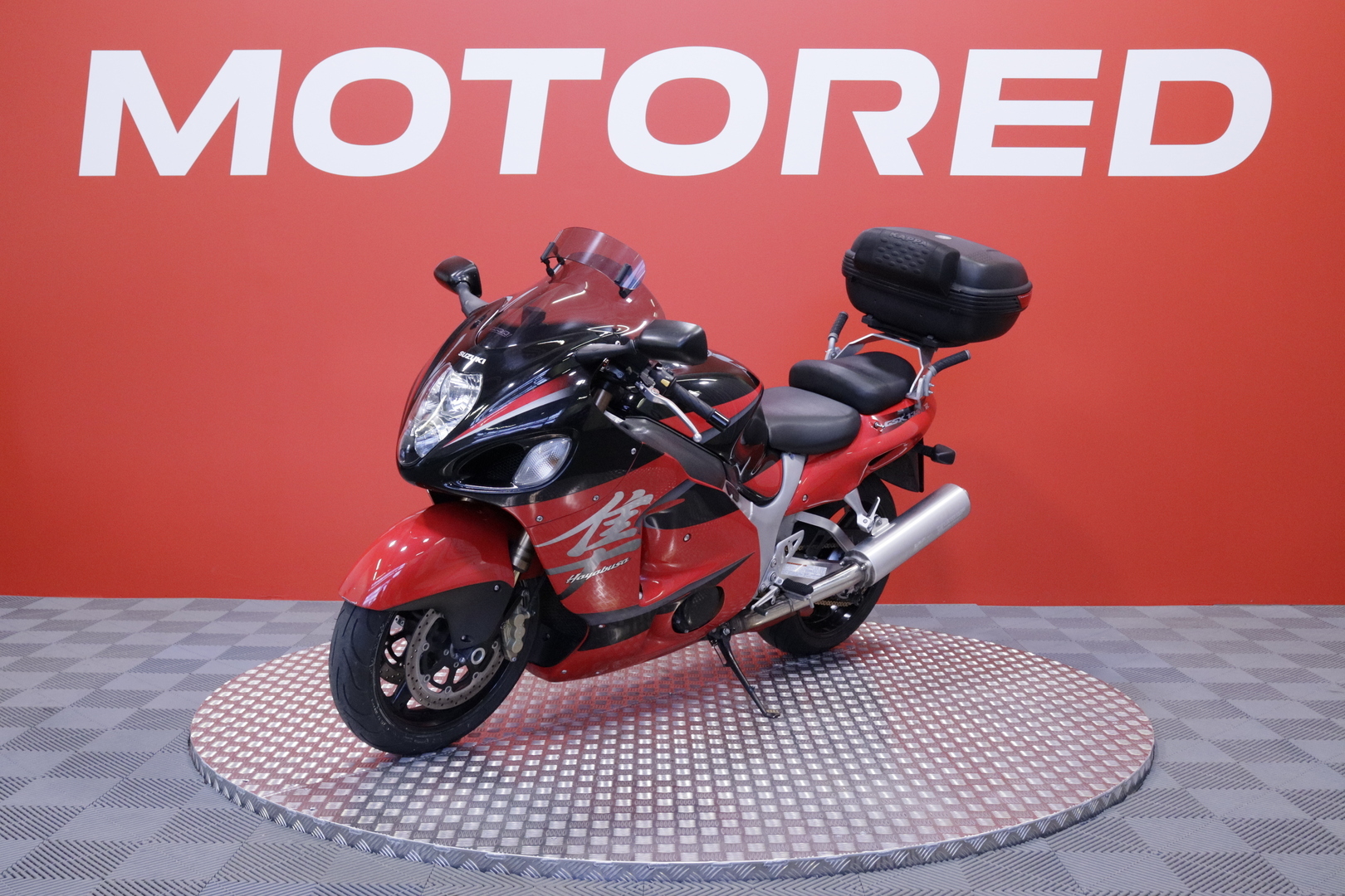 Suzuki - GSX - 1300 R // Juuri saapunut! / Huoltokirja / Suomi-pyörä / Takalaukku // - Moottoripyörä