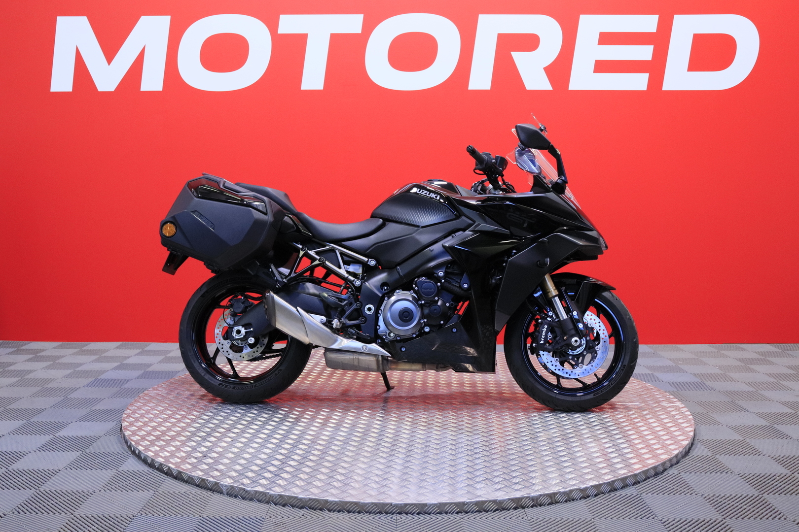 Suzuki - GSX-S - 1000GT // Juuri saapunut! / Vakkari / Kahvalämppärit / Huoltokirja / Laukut // - Moottoripyörä