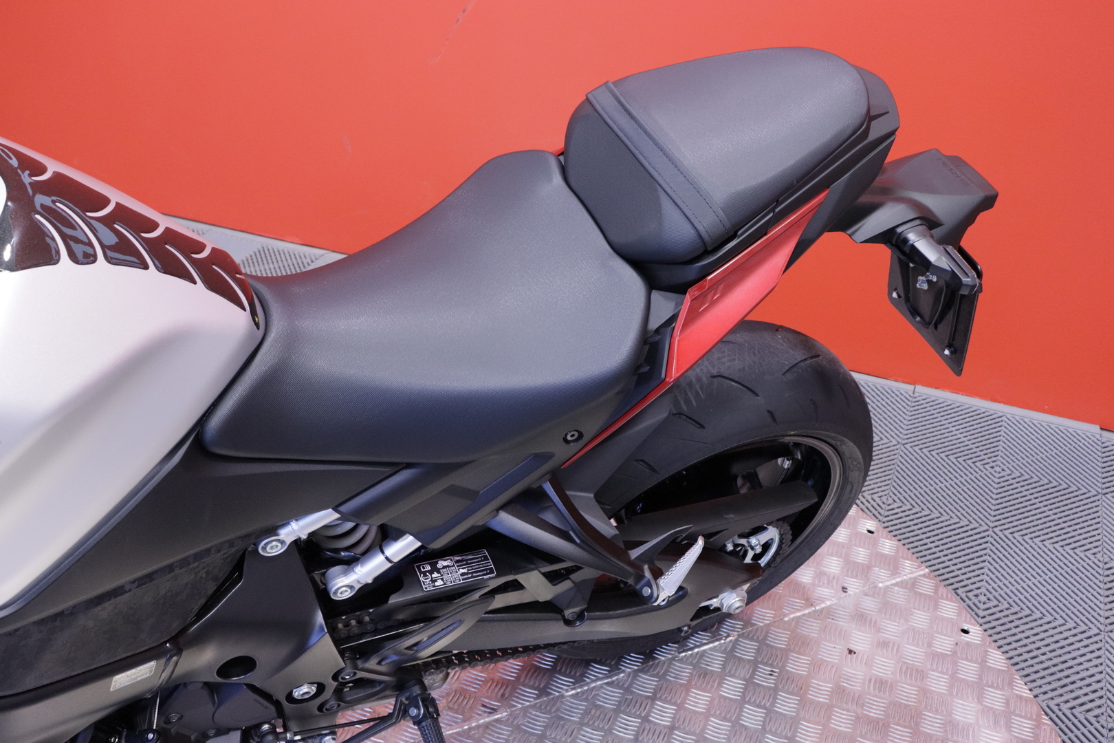 Suzuki - GSX-S - 1000 // Vaihtoehto uudelle / Suomipyörä / Huoltokirja / Alkuperäiskuntoinen // - Moottoripyörä