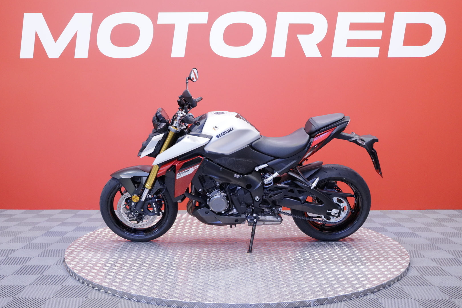 Suzuki - GSX-S - 1000 // Vaihtoehto uudelle / Suomipyörä / Huoltokirja / Alkuperäiskuntoinen // - Moottoripyörä