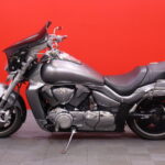 Suzuki - INTRUDER - M1800R // Suomi-Pyörä / Custom Sliparit / Sissybar // - Moottoripyörä