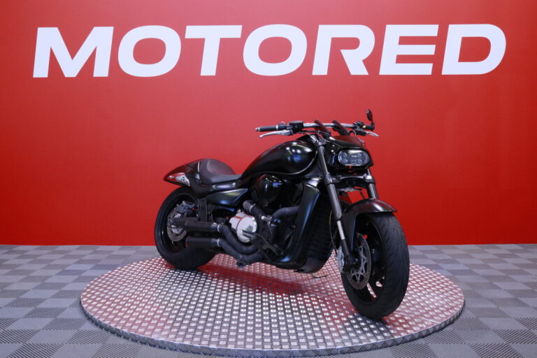 Suzuki - INTRUDER - M1800R // Suomi-pyörä / Led-ajovalot / Led-vilkut / Hyvät renkaat // - Moottoripyörä