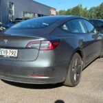 Tesla - Model 3 - Long Range - Sedan