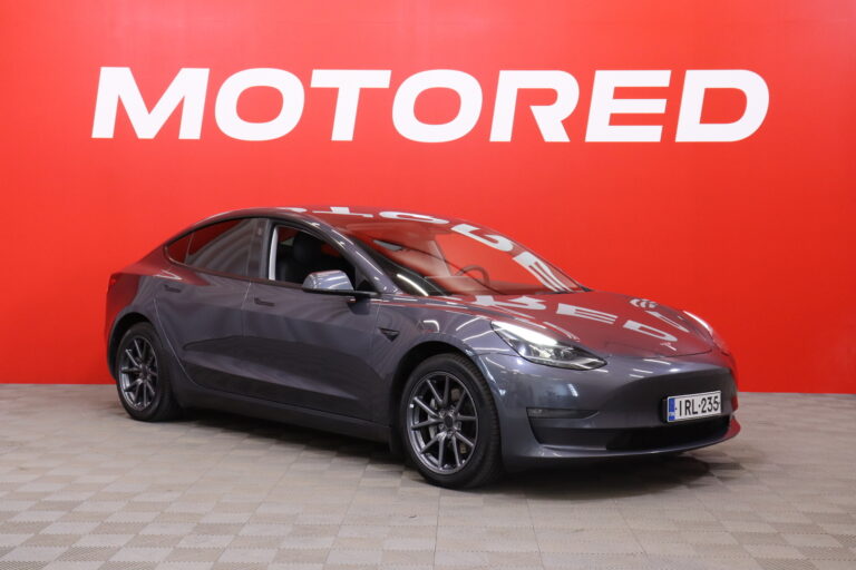 Tesla - Model 3 - Long Range - Sedan
