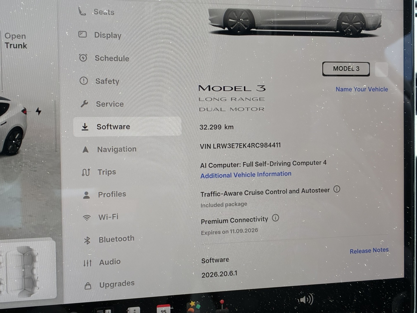 Tesla - Model 3 - Long Range AWD Highland / Koukku / AMD Ryzen / Ilmastoidut nahat / Premium Audio / Lasikatto / - Sedan