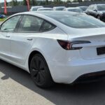 Tesla - Model 3 - Long Range AWD Highland / Koukku / AMD Ryzen / Ilmastoidut nahat / Premium Audio / Lasikatto / - Sedan