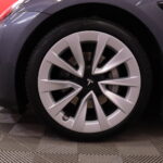 Tesla - Model 3 - Long Range - Sedan