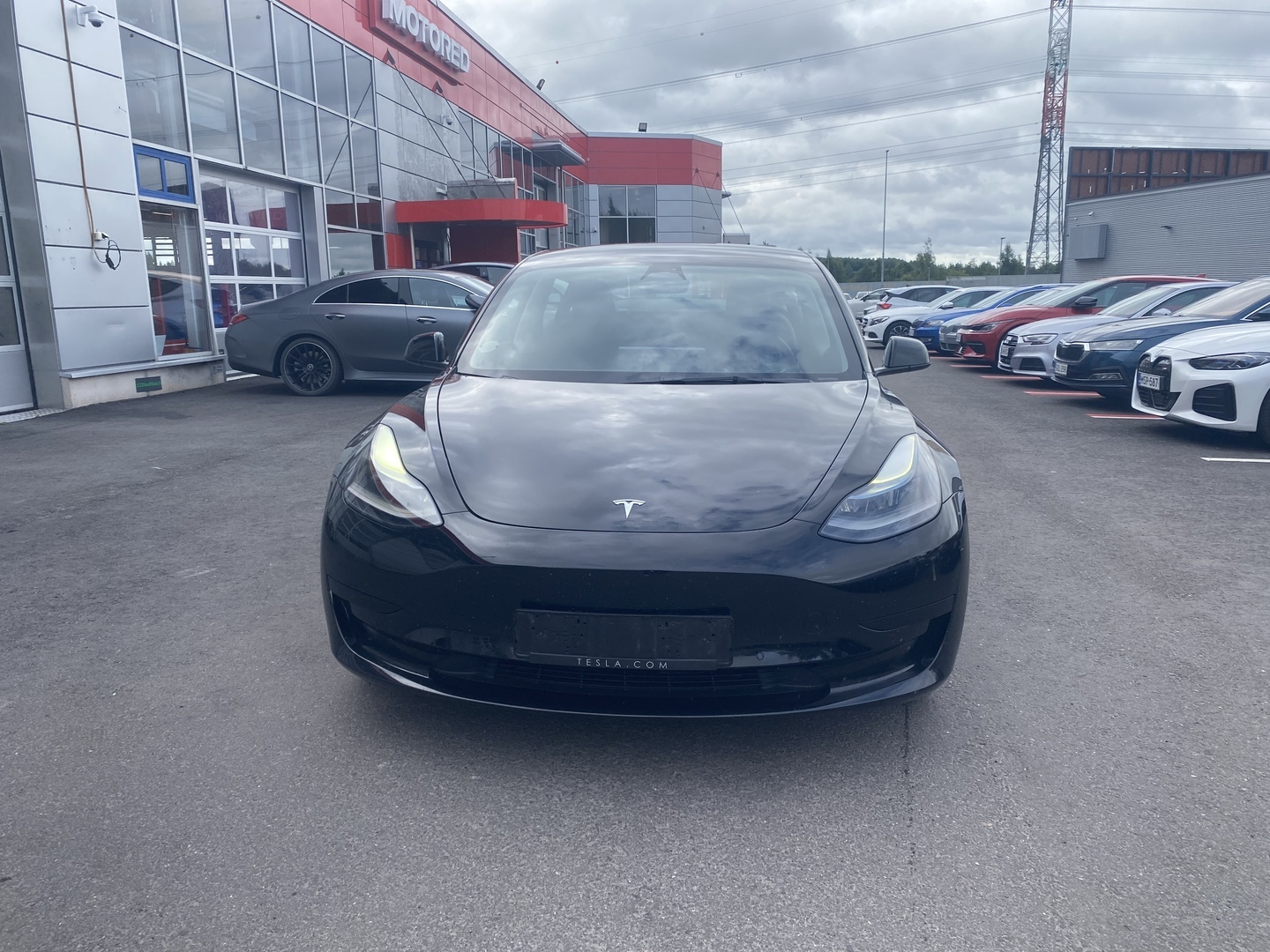 Tesla - Model 3 - Standard Range Plus - Sedan