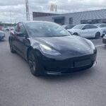 Tesla - Model 3 - Standard Range Plus - Sedan
