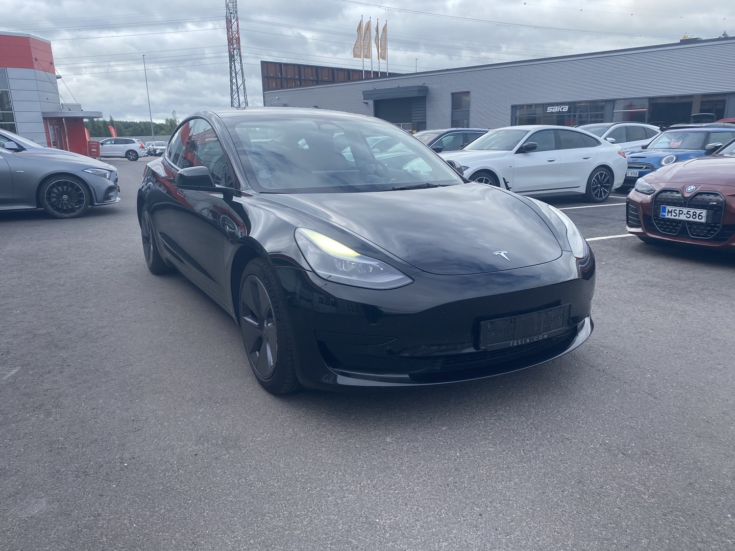 Tesla - Model 3 - Standard Range Plus - Sedan