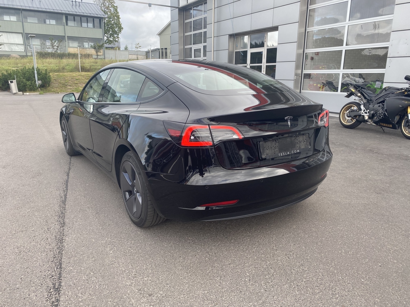 Tesla - Model 3 - Standard Range Plus - Sedan