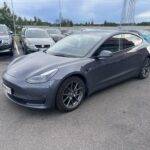 Tesla - Model 3 - Long Range - Sedan