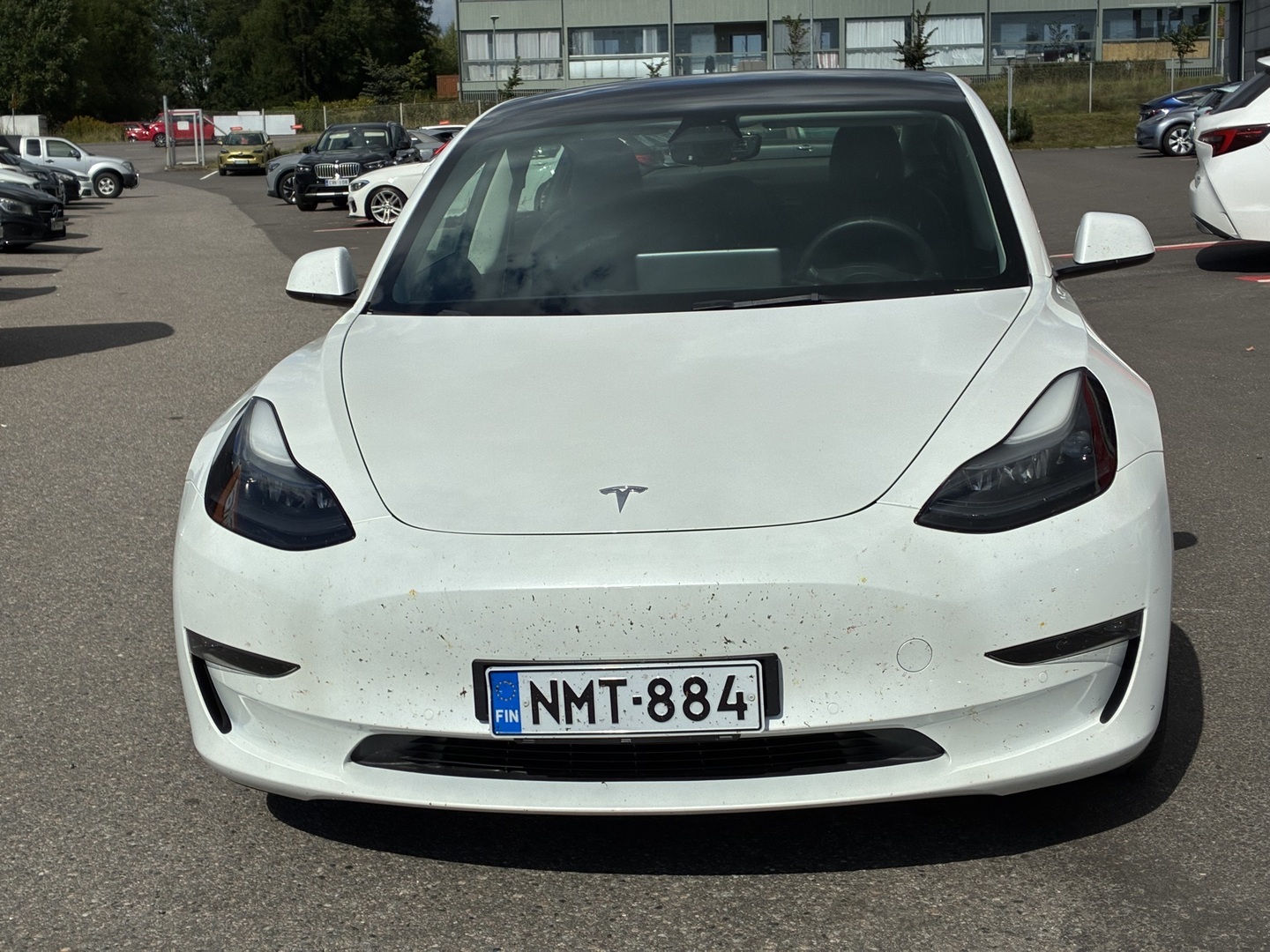Tesla - Model 3 - Long Range - Sedan