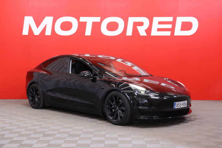 Tesla - Model 3 - Long Range - Sedan