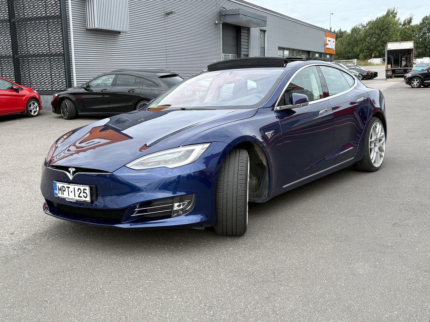 Tesla - Model S - 90 D - Sedan