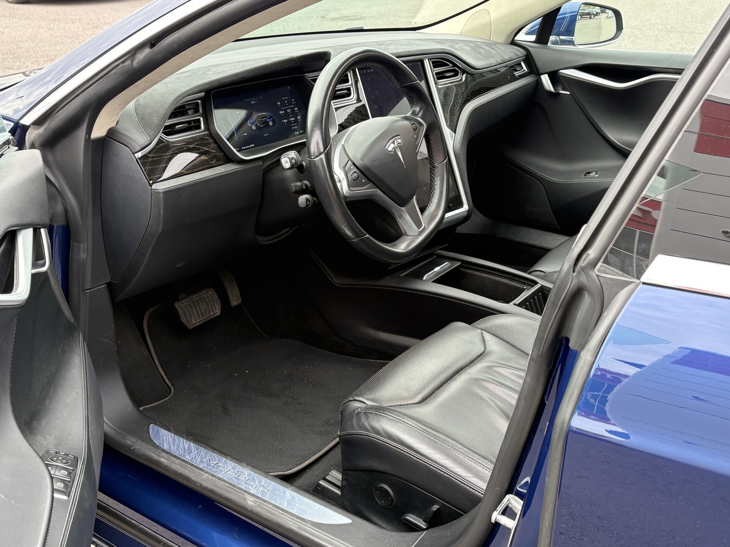 Tesla - Model S - 90 D - Sedan