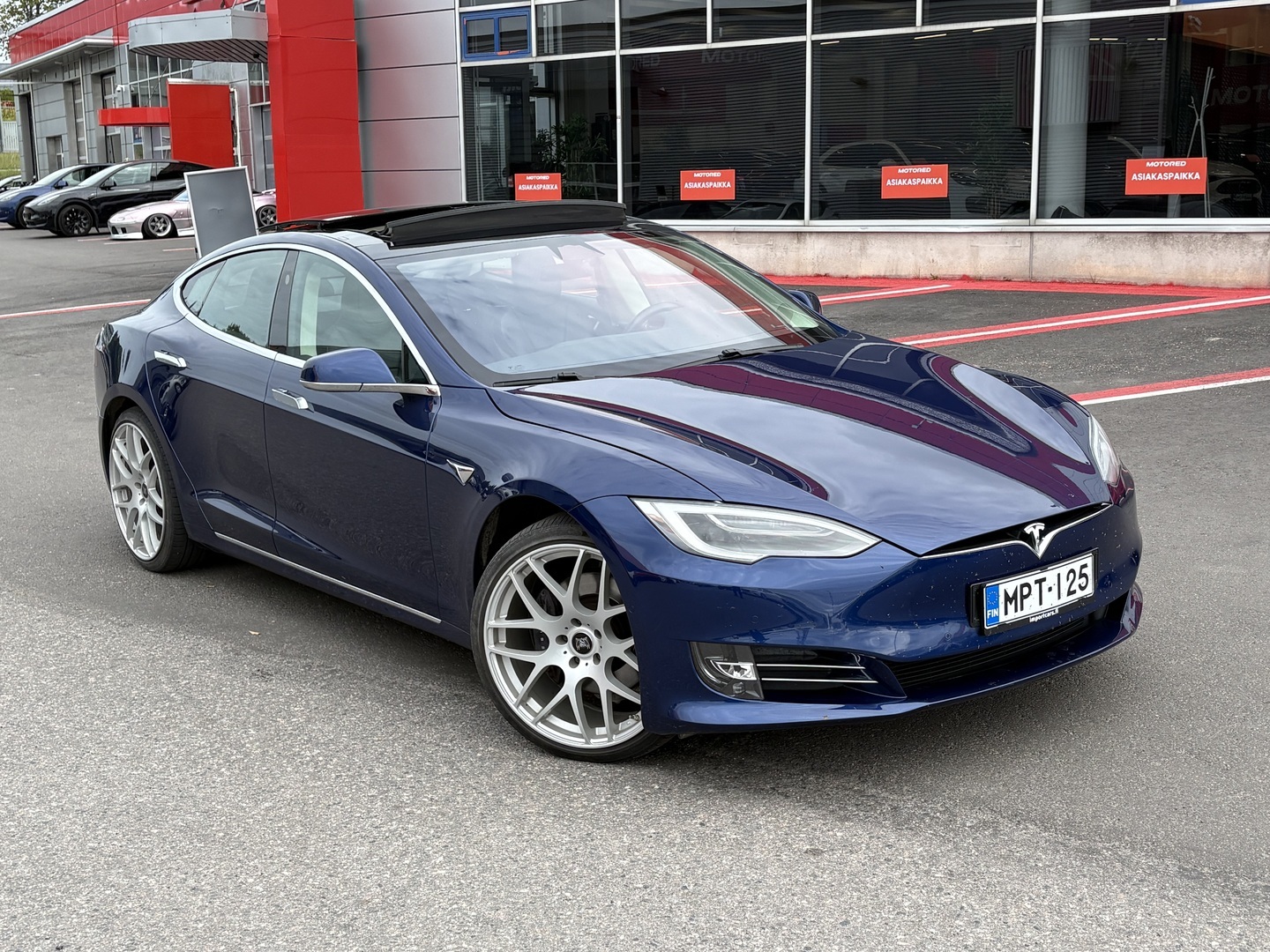 Tesla - Model S - 90 D - Sedan